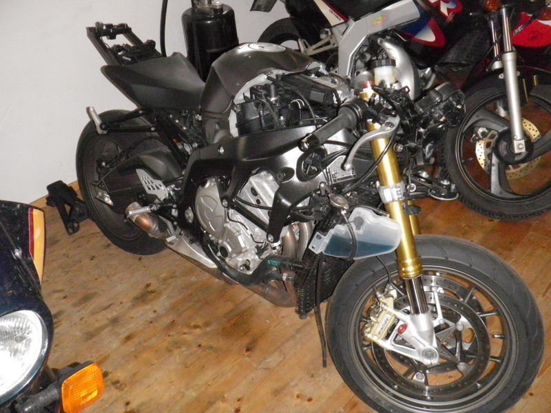 BMW S 1000 002.jpg