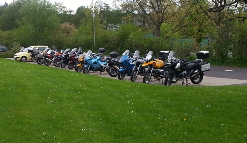hinter den sieben Bergen, bei den sieben Zwergen...standen noch mehr so Bikes