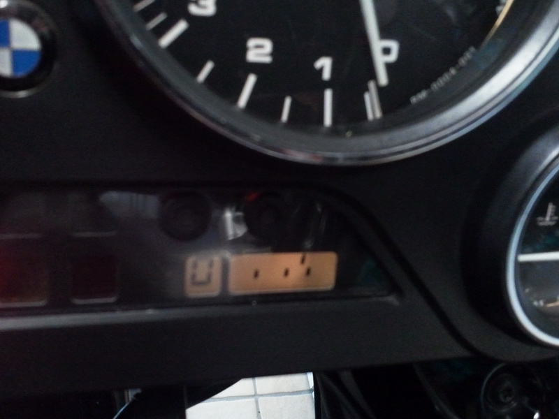 BMW_Uhr.jpg