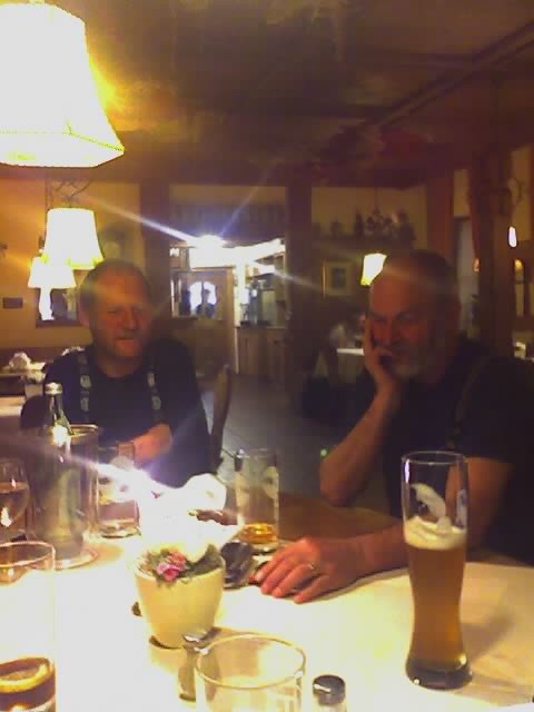 Hans und Herbert beim Sinnieren