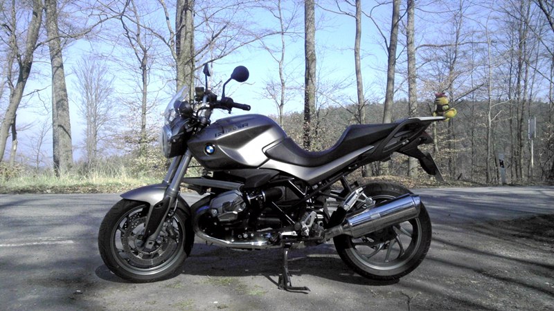 R12R001k.jpg