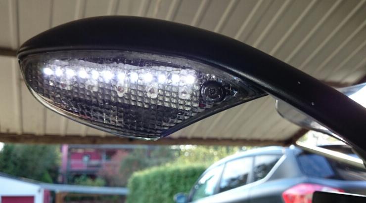 12LED.JPG