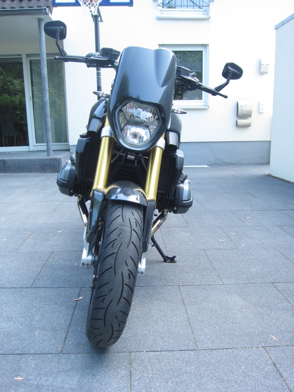 R12R_3.jpg