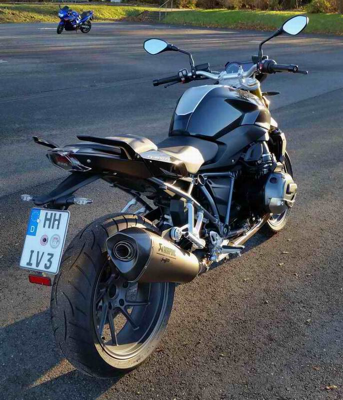 akrapovic edi kleint 3.JPG