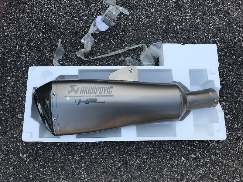 Akrapovic_ESD.JPG