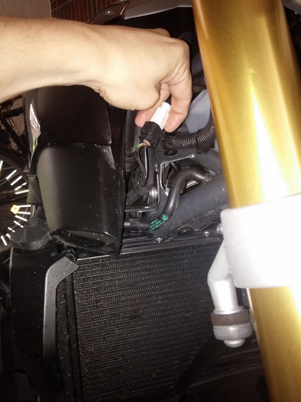 stecker navi.jpg