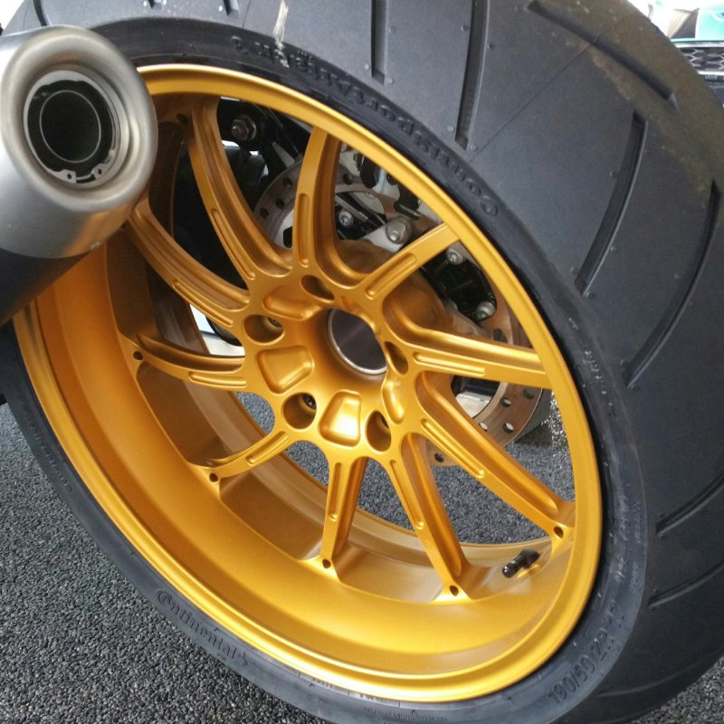 AC S10 Hinterradfelge - 1.jpg