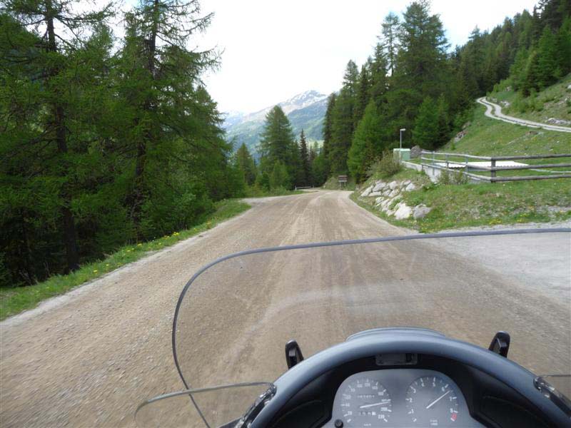 Leider funktioniert der Tempomat nur bis 160 km/h, damit ich beide Hände für das Fotografieren frei hätte