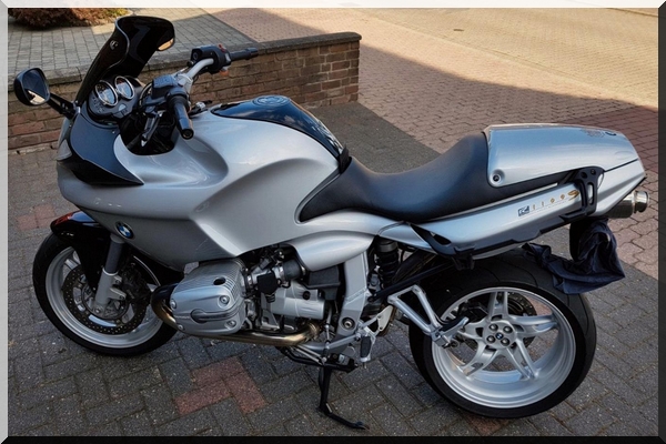BMW-R-1100-S-07_01.jpg