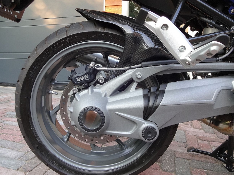 bmw-r-1200-r-abs-1130014_4[1].jpg