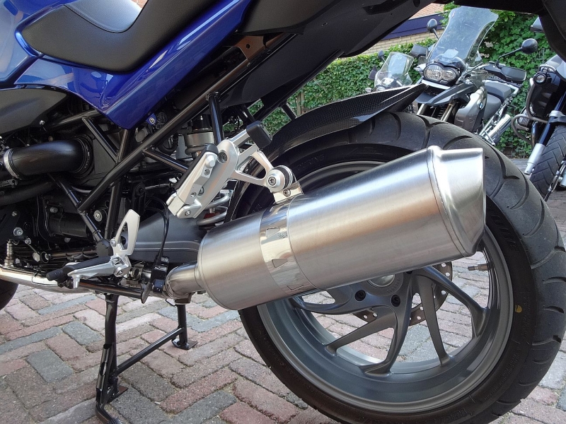 bmw-r-1200-r-abs-1130014_5[1].jpg