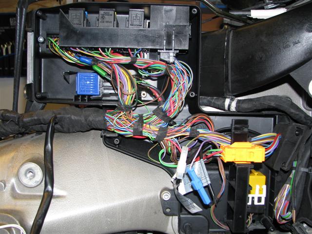Relaiskasten K1200LT Bj.04 komplett (Small).JPG